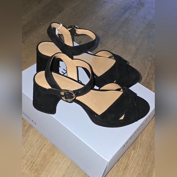 Aerosoles Cosmos Black Suede Block Heel Sandals – 7.5M – NIB - Picture 8 of 14